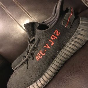 Yeezy 350 boost v2 black and red 10.5